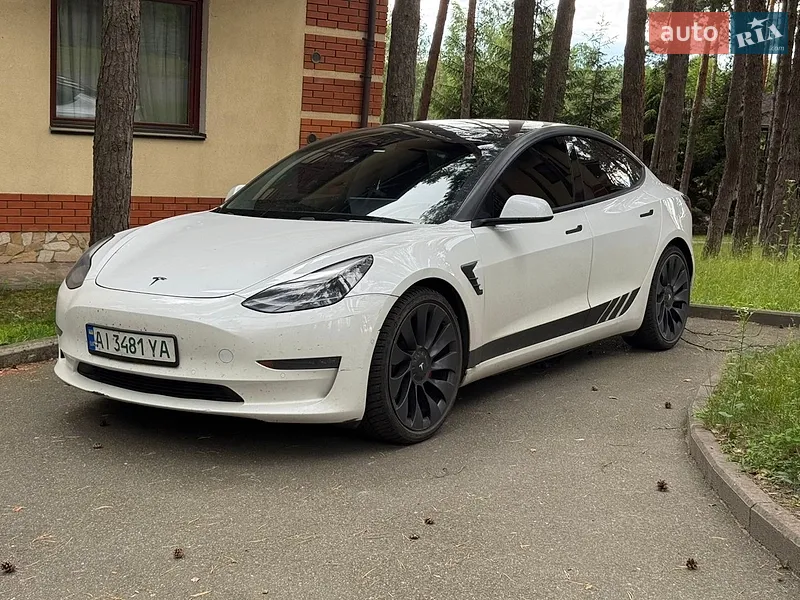 Tesla Model 3 2021