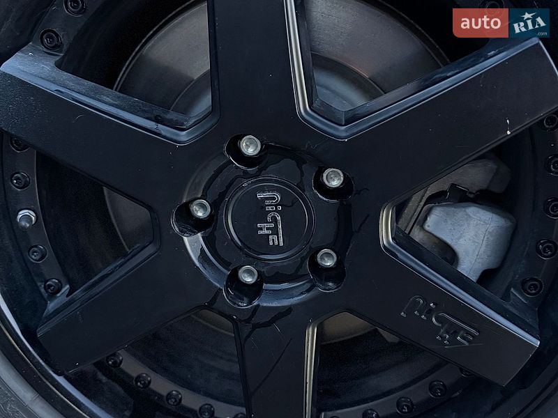 Седан Tesla Model 3 2018 в Рівному