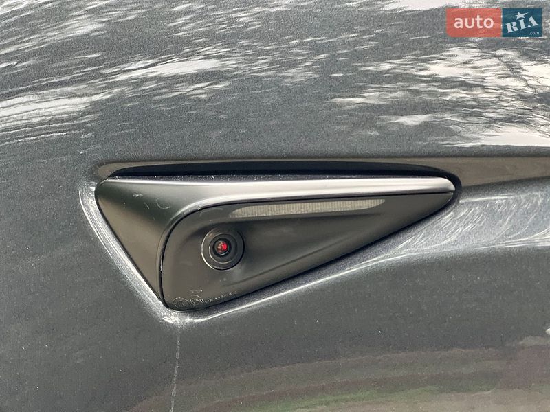 Седан Tesla Model 3 2025 в Самборе