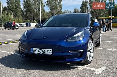 Седан Tesla Model 3 2022 в Днепре