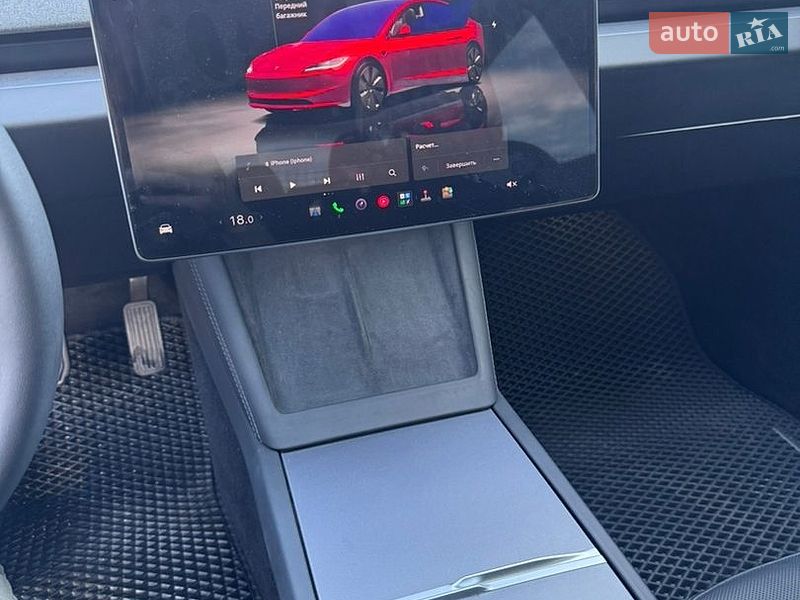 Седан Tesla Model 3 2024 в Києві