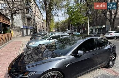 Седан Tesla Model 3 2024 в Києві