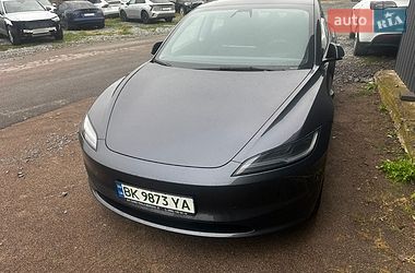 tesla model-3 2024 в Ровно от профессионального продавца 