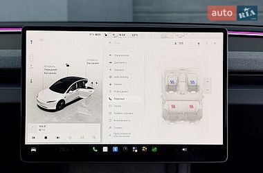 Седан Tesla Model 3 2024 в Києві