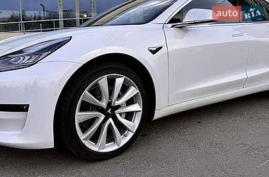 Седан Tesla Model 3 2019 в Львові фото 6 Седан Tesla Model 3 2019 в Львові