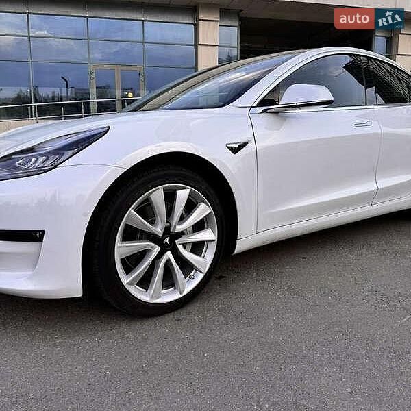 Седан Tesla Model 3 2019 в Львові фото 6 Седан Tesla Model 3 2019 в Львові
