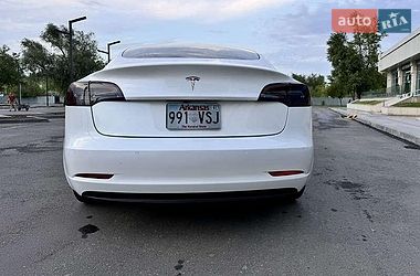 Седан Tesla Model 3 2019 в Львові фото 20 Седан Tesla Model 3 2019 в Львові