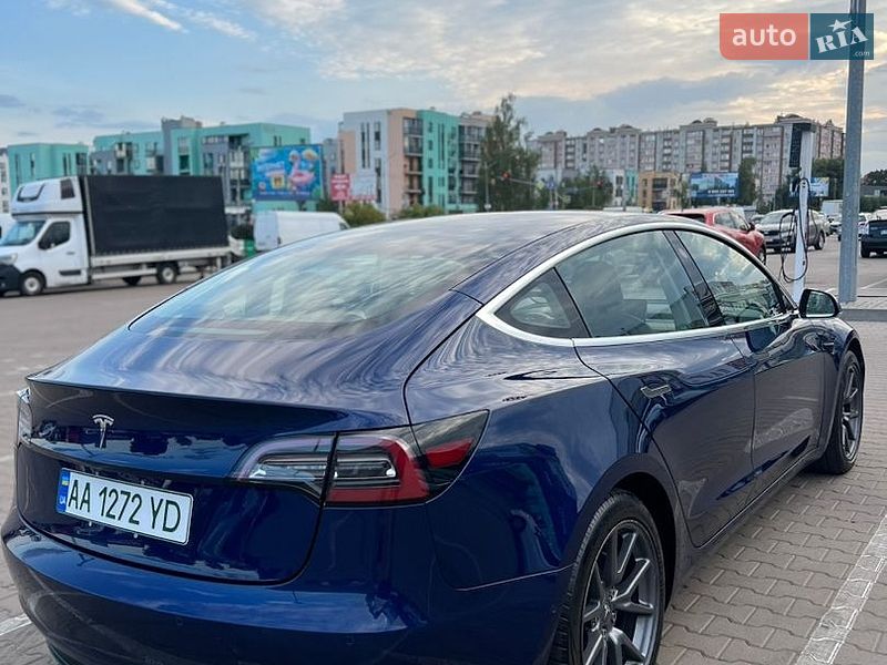Седан Tesla Model 3 2018 в Софиевской Борщаговке