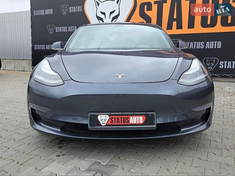 Седан Tesla Model 3 2019 в Хмельницком