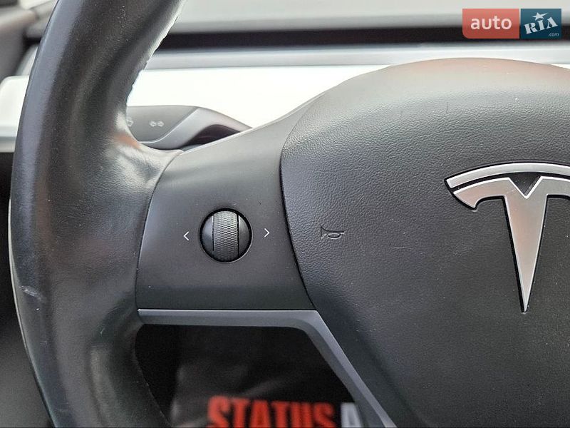 Седан Tesla Model 3 2019 в Хмельницком