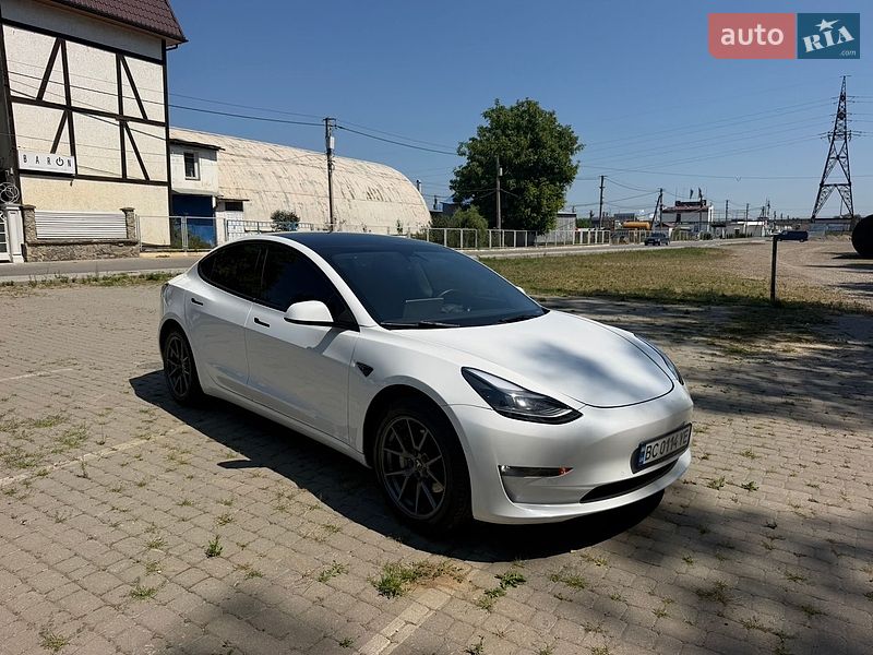Седан Tesla Model 3 2021 в Черновцах фото 9 Седан Tesla Model 3 2021 в Черновцах