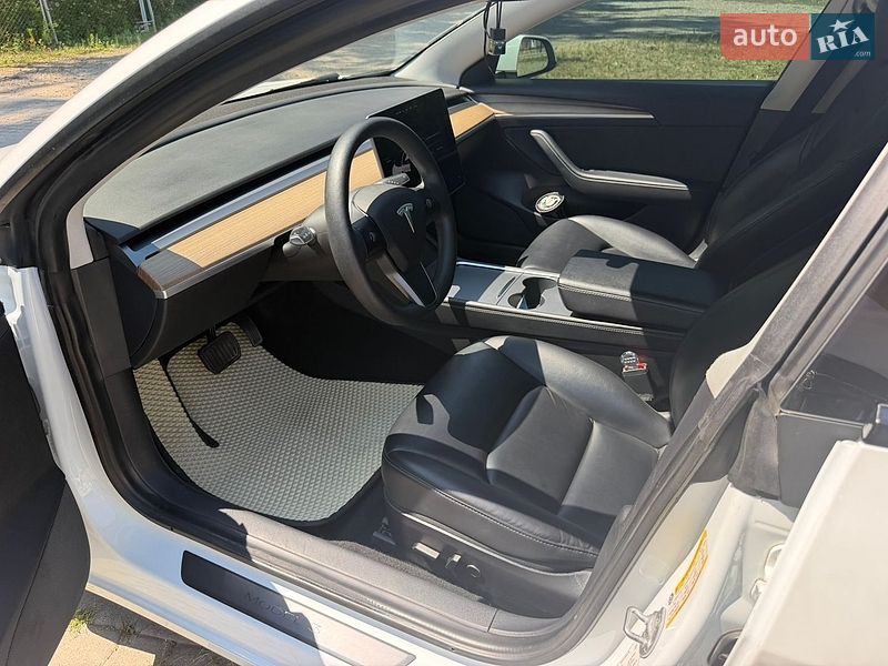 Седан Tesla Model 3 2021 в Черновцах фото 17 Седан Tesla Model 3 2021 в Черновцах