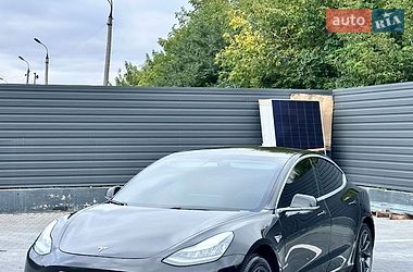 tesla model-3 2019 в Кам'янець-Подільський від професійного продавця Антон
