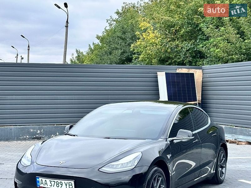 Седан Tesla Model 3 2019 в Каменец-Подольском