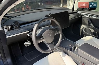 Седан Tesla Model 3 2023 в Днепре