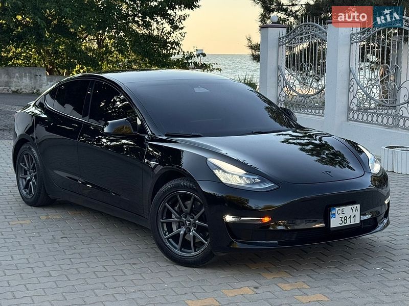 Седан Tesla Model 3 2019 в Одессе