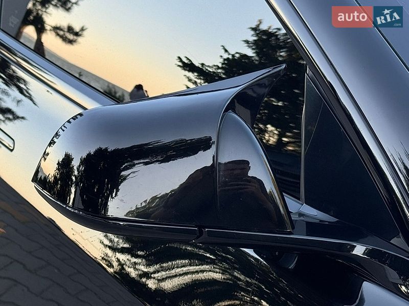 Седан Tesla Model 3 2019 в Одессе