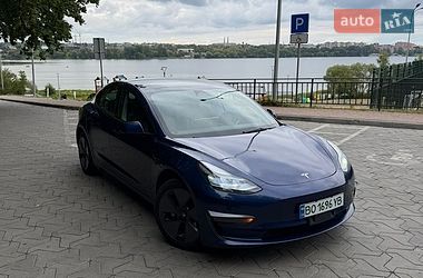tesla model-3 2022 в Тернополь от профессионального продавца Роман Юрійович