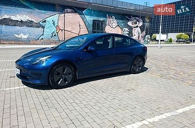 Седан Tesla Model 3 2022 в Луцьку