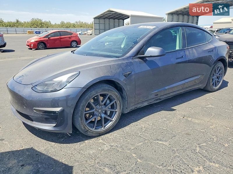 Tesla Model 3 2021