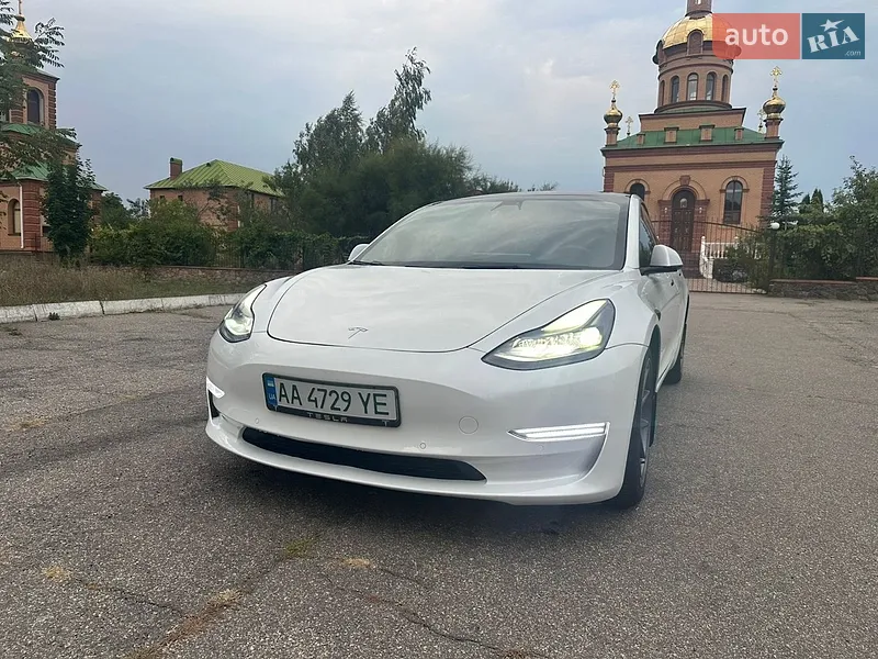 Tesla Model 3