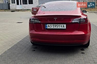 Седан Tesla Model 3 2018 в Ужгороде
