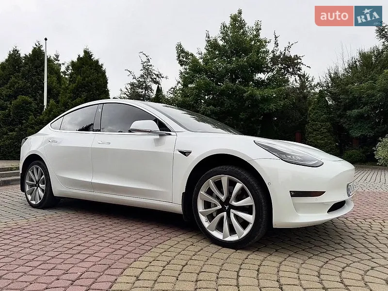 Tesla Model 3 2018