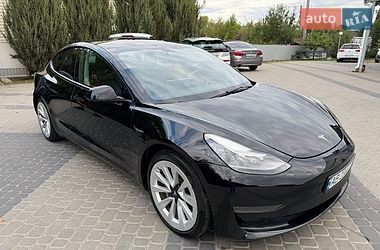 Седан Tesla Model 3 2022 в Виннице