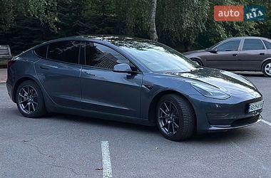 Седан Tesla Model 3 2022 в Виннице