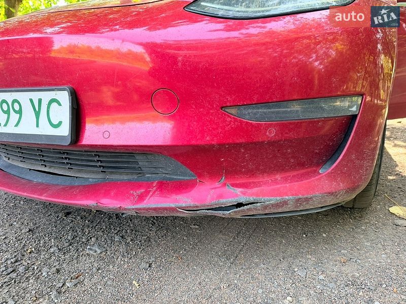 Седан Tesla Model 3 2020 в Львове