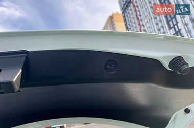 Седан Tesla Model 3 2022 в Києві