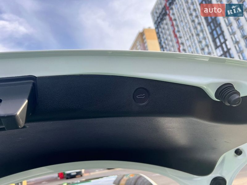 Седан Tesla Model 3 2022 в Києві