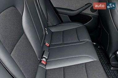 Седан Tesla Model 3 2024 в Києві