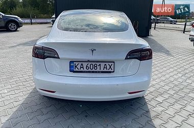 Седан Tesla Model 3 2020 в Львове