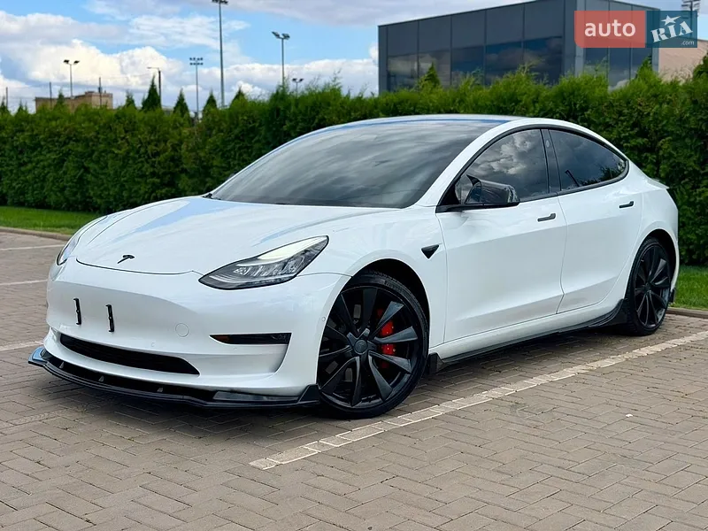 Tesla Model 3 2019