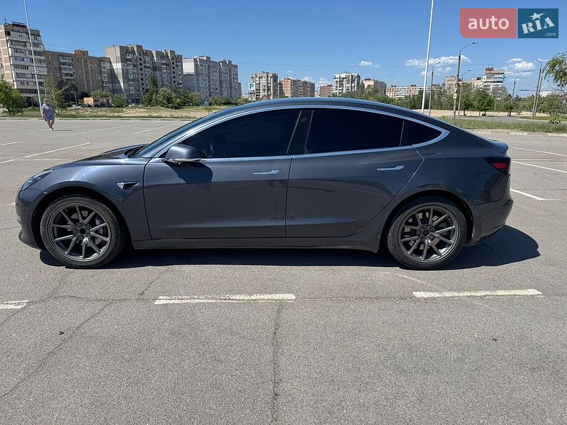 Седан Tesla Model 3 2019 в Запорожье