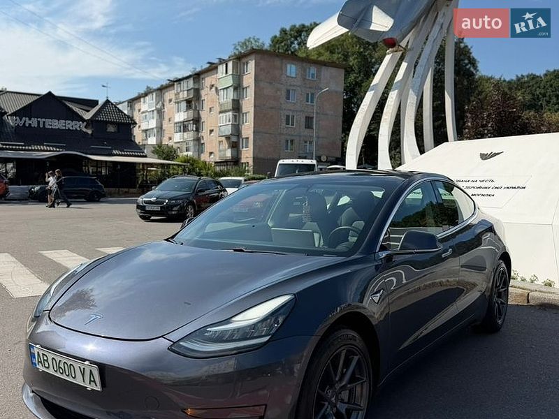 Tesla Model 3 2020 Tesla Model 3 2020