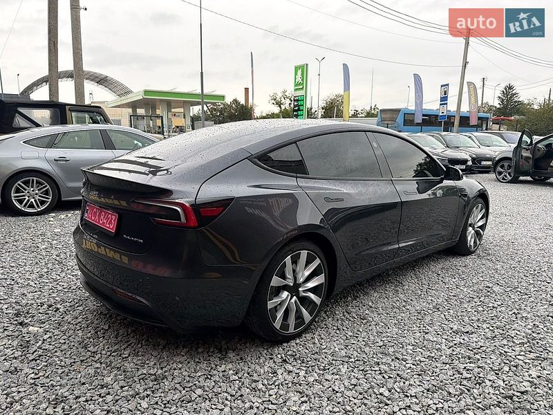 Седан Tesla Model 3 2025 в Стрые