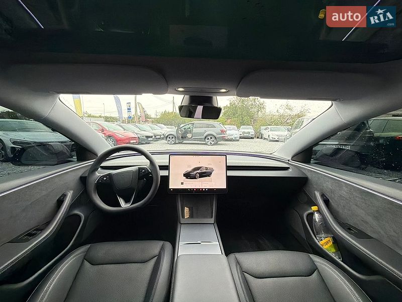 Седан Tesla Model 3 2025 в Стрые