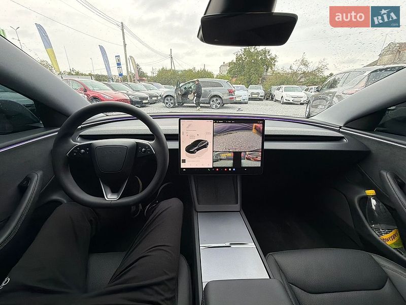 Седан Tesla Model 3 2025 в Стрые