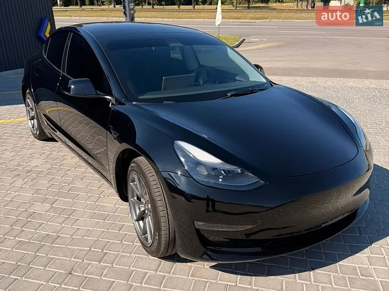 Tesla Model 3 2023