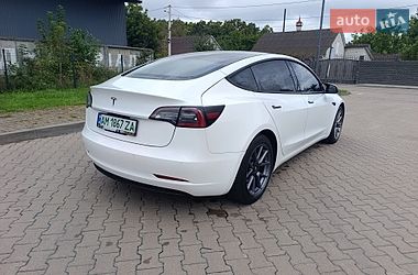 Седан Tesla Model 3 2021 в Житомире