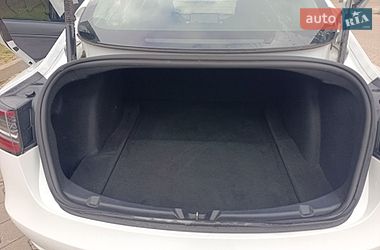 Седан Tesla Model 3 2021 в Житомире
