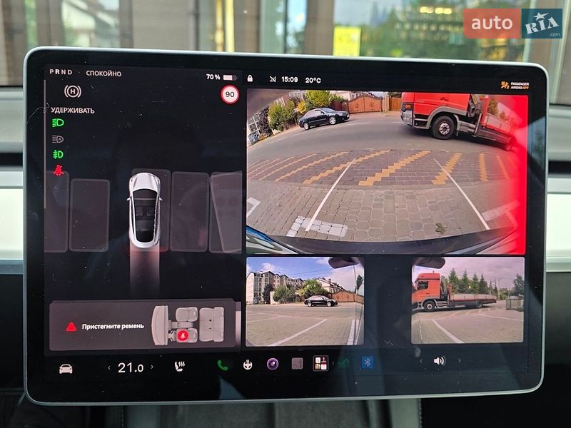 Седан Tesla Model 3 2021 в Киеве
