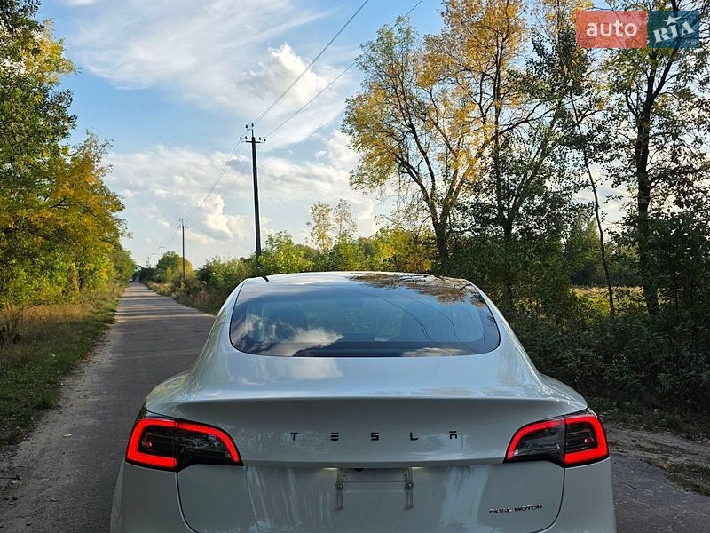 Седан Tesla Model 3 2019 в Ковеле