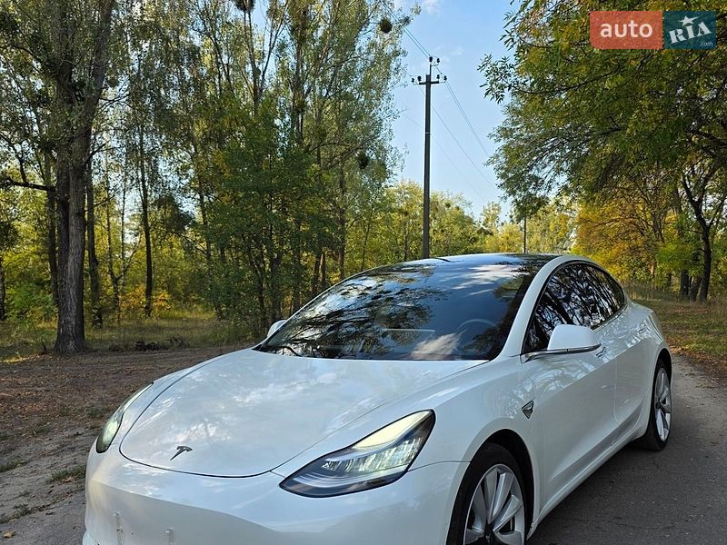 Седан Tesla Model 3 2019 в Ковеле