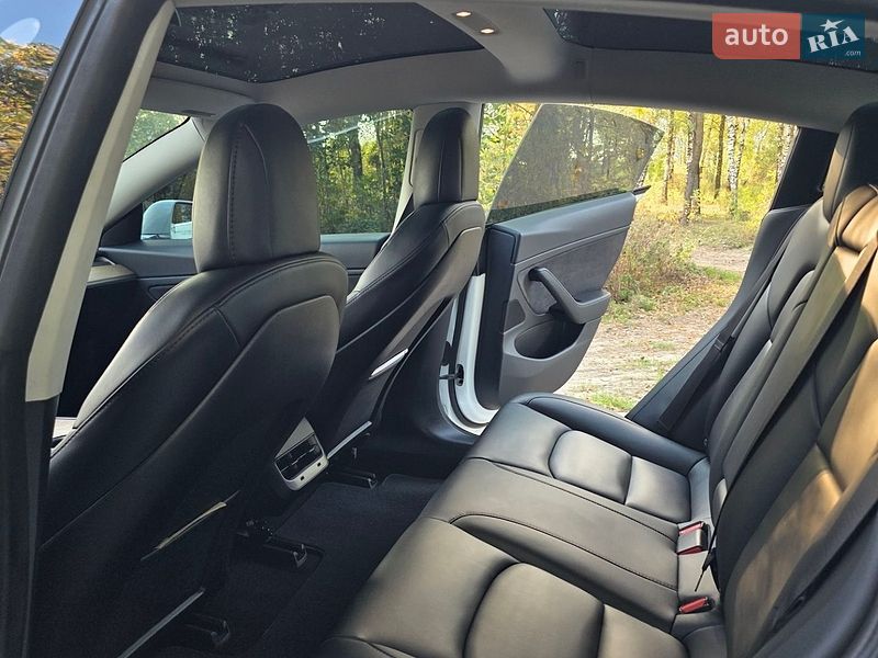 Седан Tesla Model 3 2019 в Ковеле
