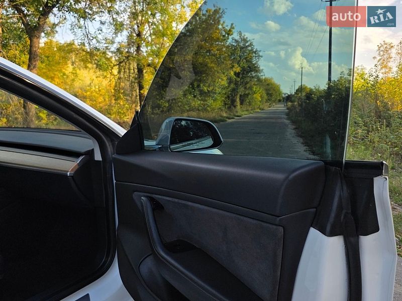 Седан Tesla Model 3 2019 в Ковеле