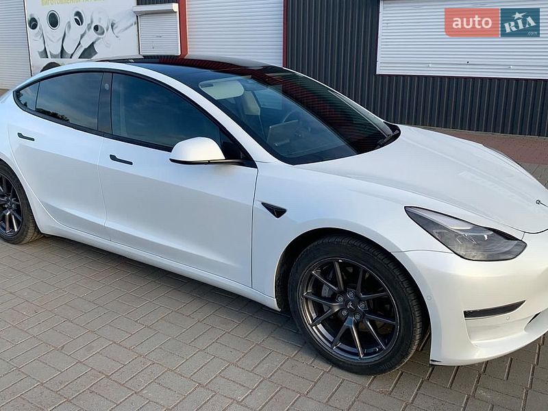 Седан Tesla Model 3 2021 в Коростене фото Седан Tesla Model 3 2021 в Коростене