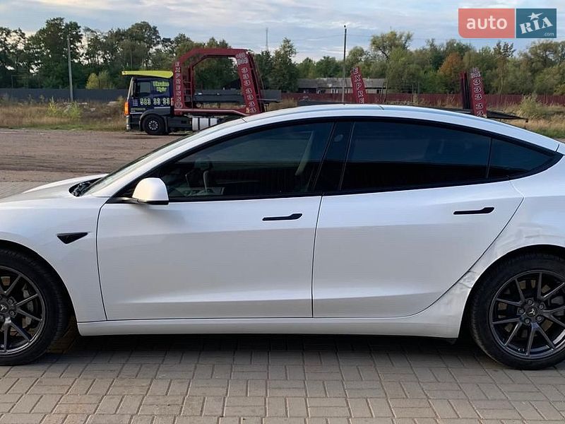 Седан Tesla Model 3 2021 в Коростене фото 5 Седан Tesla Model 3 2021 в Коростене